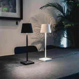 Optimized Product Title: "Kabellose LED-Tischlampe mit Touch-Dimmer – Drahtlose Beleuchtung für eine stilvolle Atmosphäre" 

This title includes relevant keywords while enhancing clarity and appeal for potential customers.