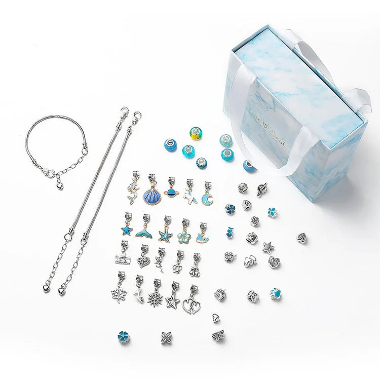 Enhanced Product Title: "DIY Weihnachtsmotiv Armbandset – Luna | Kreatives Bastelset für festliche Schmuckgestaltung" 

This title includes relevant keywords and phrases that can improve visibility in Google Shopping while clearly conveying the product's
