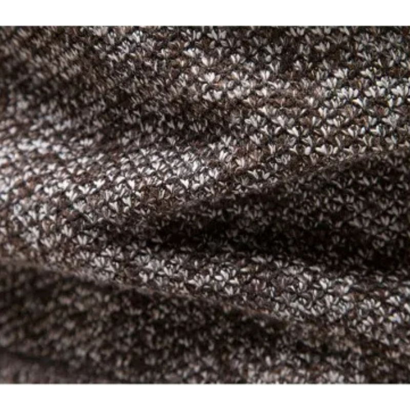 Optimized Product Title: "Lukas Eleganter Strickpullover für Damen – Stilvoller, Hochwertiger Pullover aus weicher Wolle, Ideal für Herbst und Winter" 

This title includes relevant keywords for better visibility in Google Shopping while maintaining clari