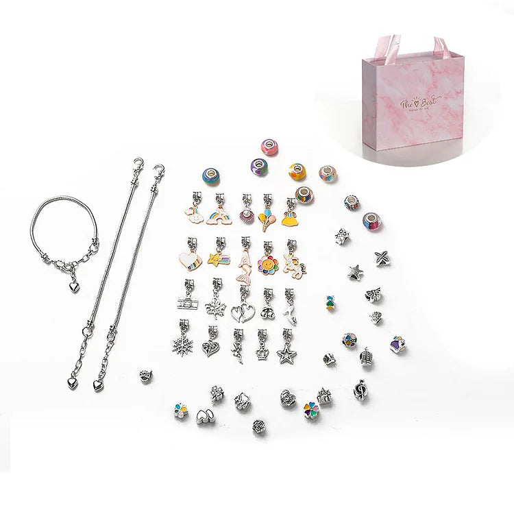 Enhanced Product Title: "DIY Weihnachtsmotiv Armbandset – Luna | Kreatives Bastelset für festliche Schmuckgestaltung" 

This title includes relevant keywords and phrases that can improve visibility in Google Shopping while clearly conveying the product's