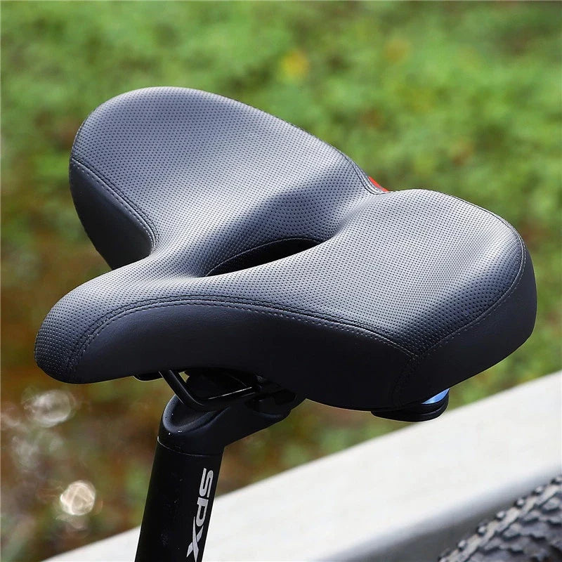 Extra Wide Bike Saddle – Ergonomic, Breathable & Shock-Absorbing, Universal Fit