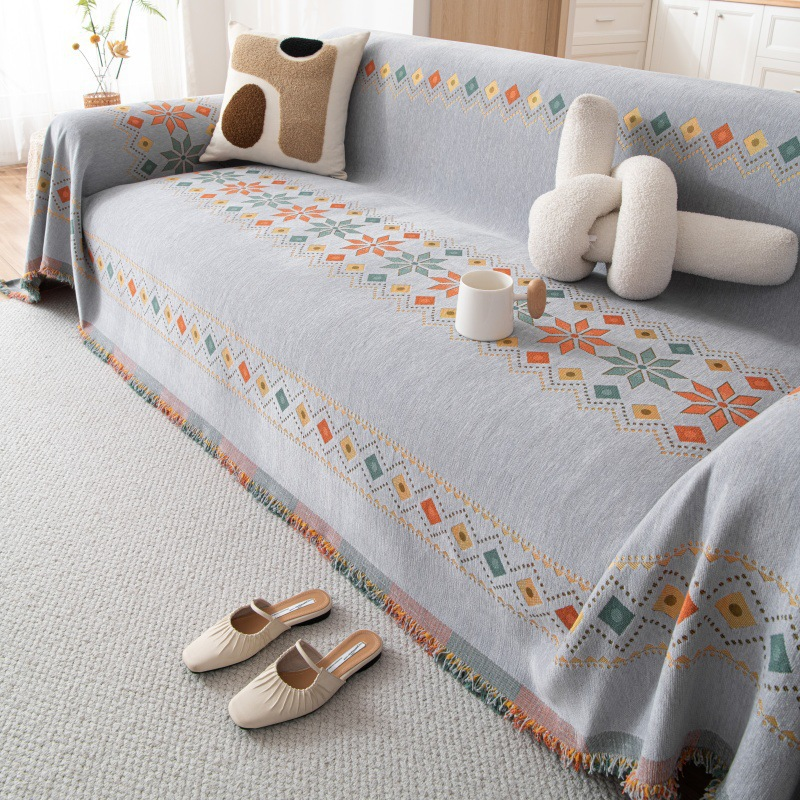 Chenille Sofa Throw – Reversible Geometric Fringe, Machine-Washable & 180×130–300cm