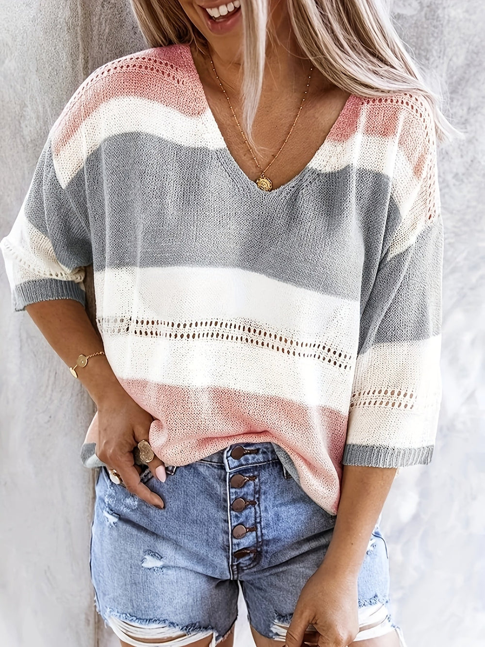 Enhanced Product Title: Olga™ - Lässiger Gestreifter V-Ausschnitt Pullover für Damen | Bequemer, Stilvoller Strickpullover für Alltag und Freizeit

This optimized title includes relevant keywords while maintaining clarity and appeal for potential customer