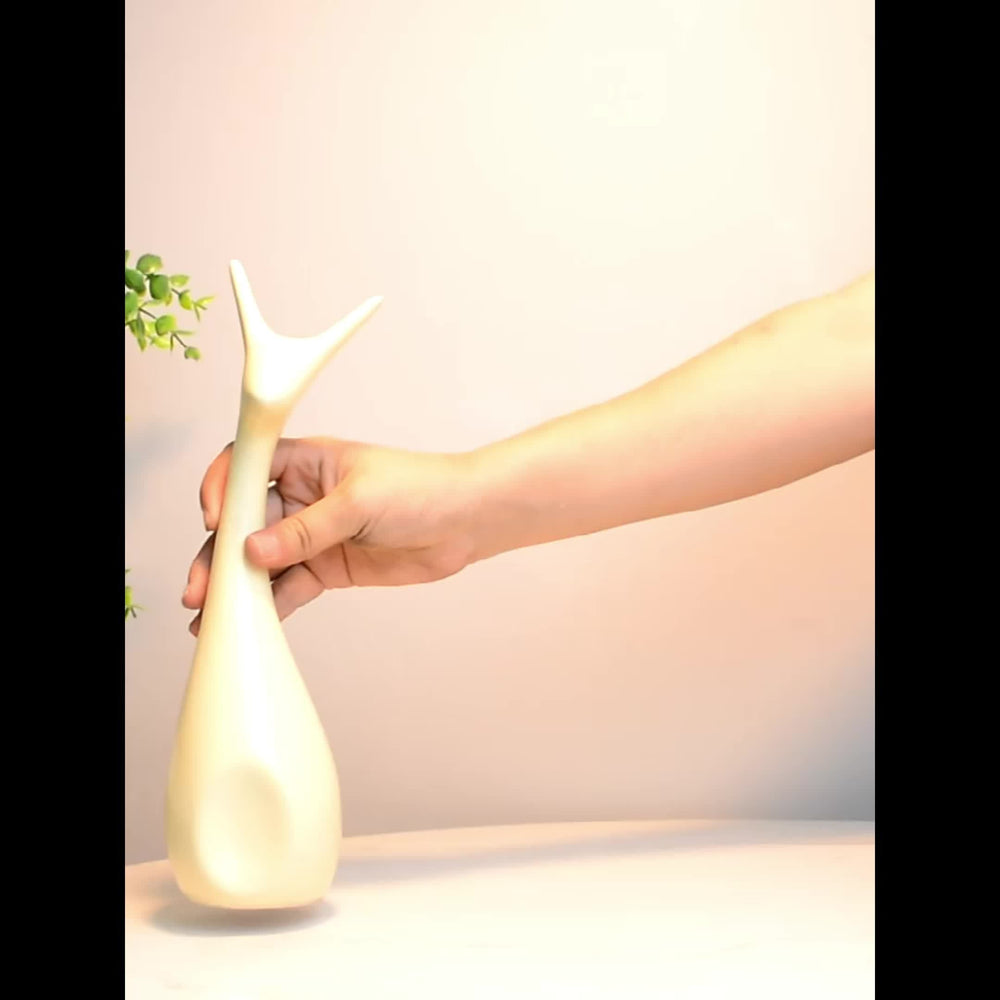 Ceramic Deer Figurine Set – Handcrafted, Modern Minimalist & 3-Piece Home Decor