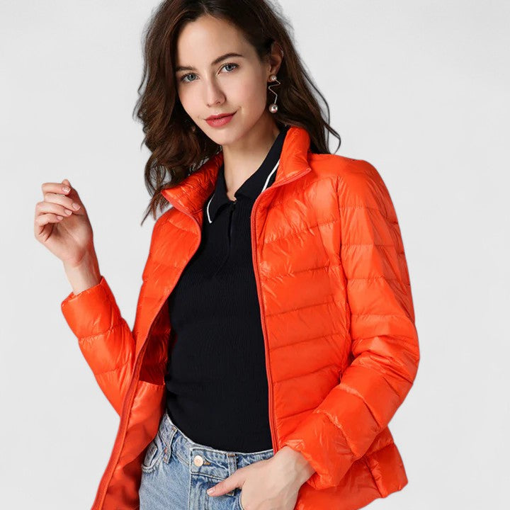 Optimized Product Title: "Melorynne Elegante Damenjacke - Stilvolle, Hochwertige Übergangsjacke für Modebewusste Frauen" 

This title includes relevant keywords, specifies the target audience (women), and highlights key features (stylish, high-quality, tr