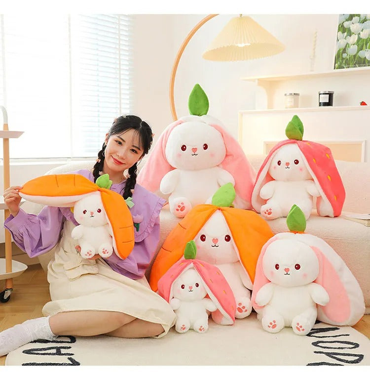 Enhanced Product Title: "Kuschelhase mit Geheimfach – Wählen Sie zwischen Karotten- oder Erdbeerdesign – Perfektes Kuscheltier für Kinder" 

This title includes relevant keywords, highlights the unique features, and emphasizes the target audience, making