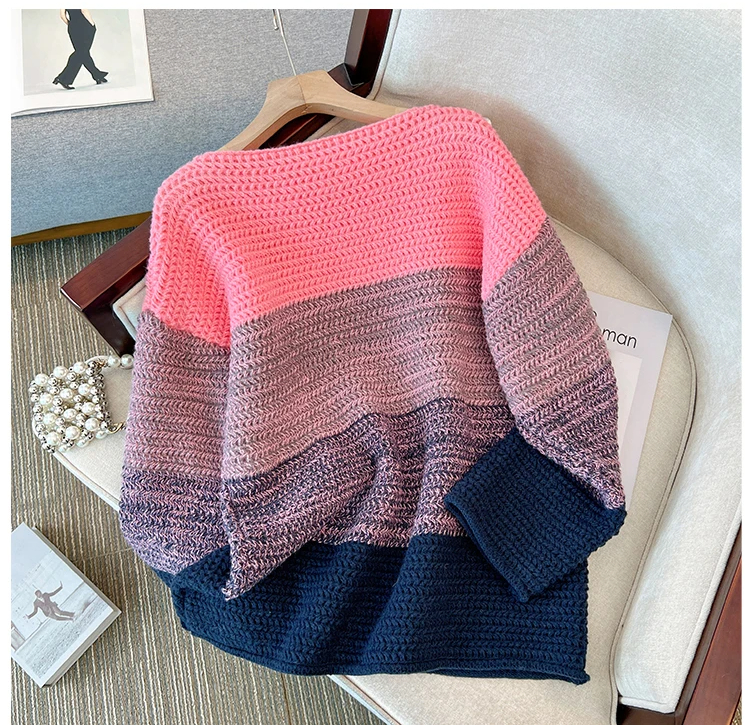 Cozy Plus-Size Fall Sweater - Lounge-Style with Trendy Color-Block Patch Design