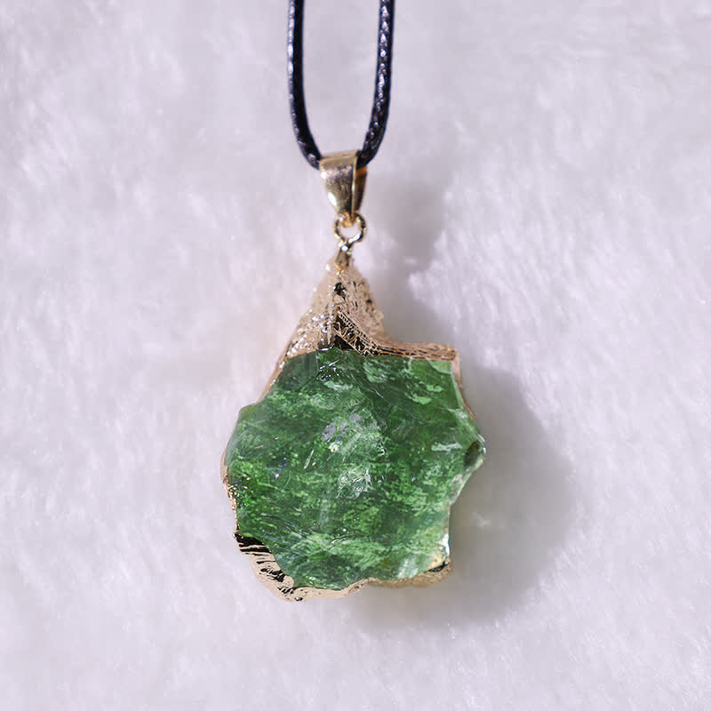 Lyra – Natural Moldavite Necklace