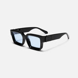 Unisex Square Sunglasses – Polarized Lenses, Metal Hinge Detail & Oversized Frame