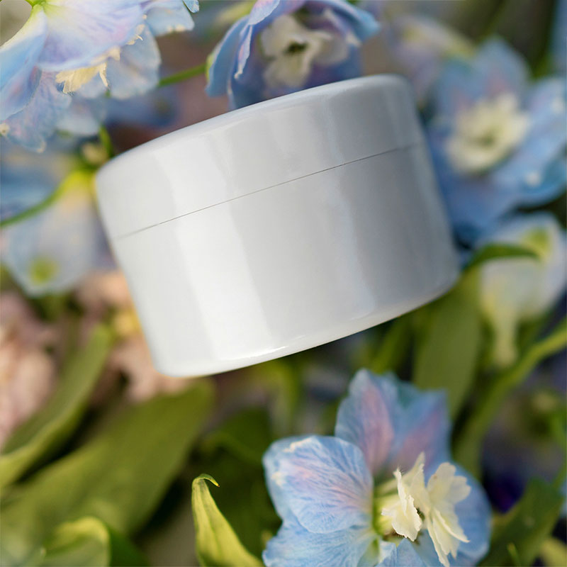 Optimized Product Title: "Blumenstielhalter für Vasen – 2er-Set Perforierter Strauß-Organizer für Perfekte Blumenarrangements" 

This title includes relevant keywords while maintaining clarity and appeal for potential buyers.