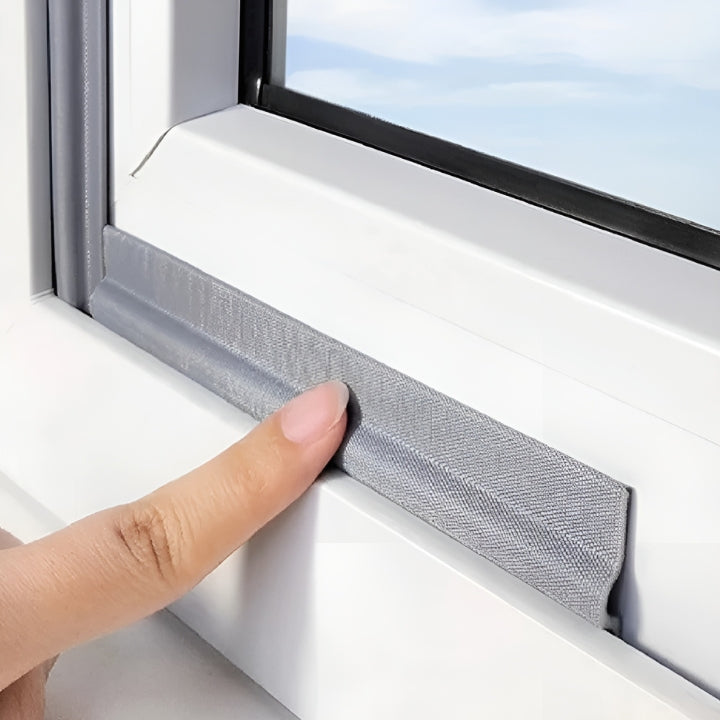 Self-Adhesive Door Seal – Draft-Stopping Foam, Weatherproof & Residue-Free