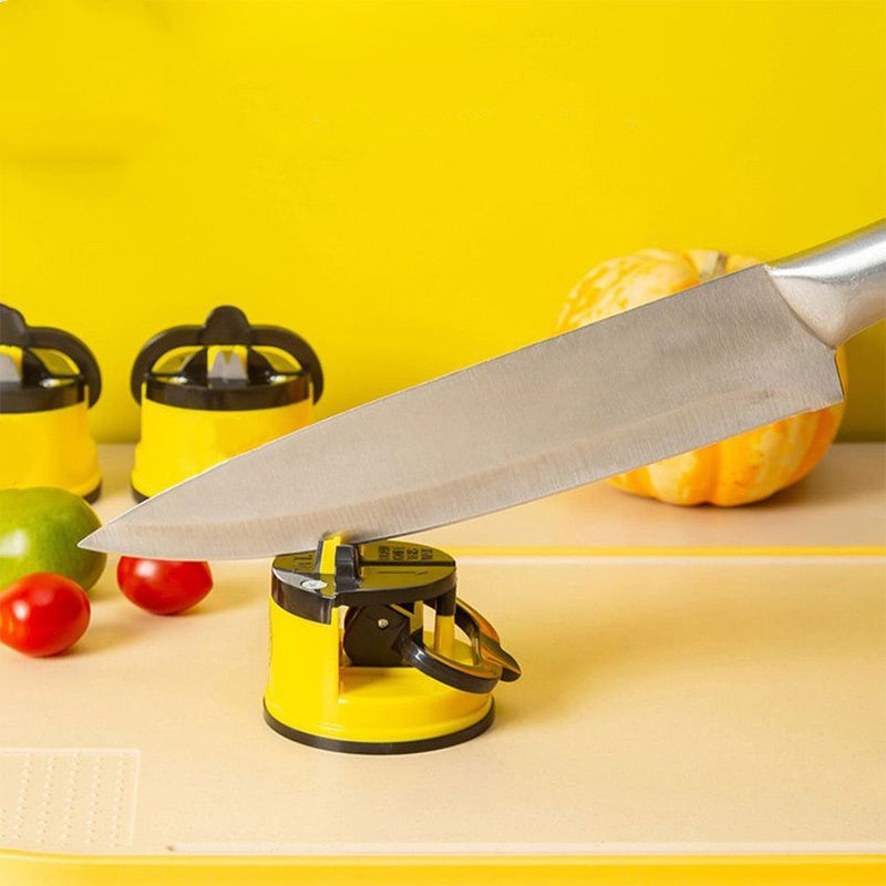 Manual Knife Sharpener – Tungsten Steel Blades, Suction Cup Base & Compact 6.3×6.1cm