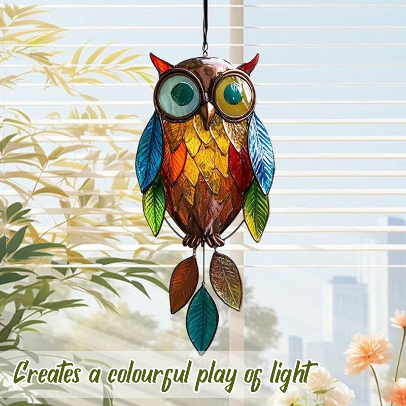 Optimized Product Title: "Bunte Eulen-Hängedekoration mit Blattanhängern – Dekorative Wanddeko für Kinderzimmer und Wohnräume" 

This title includes relevant keywords while also providing additional context for potential buyers.