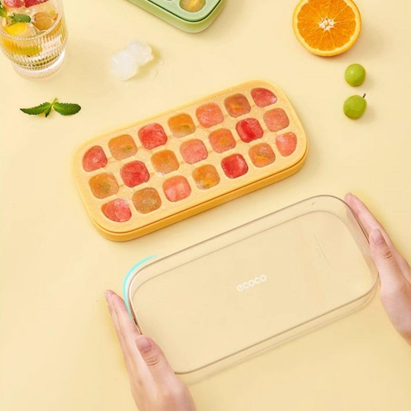 Ice Cube Tray with Push Mechanism