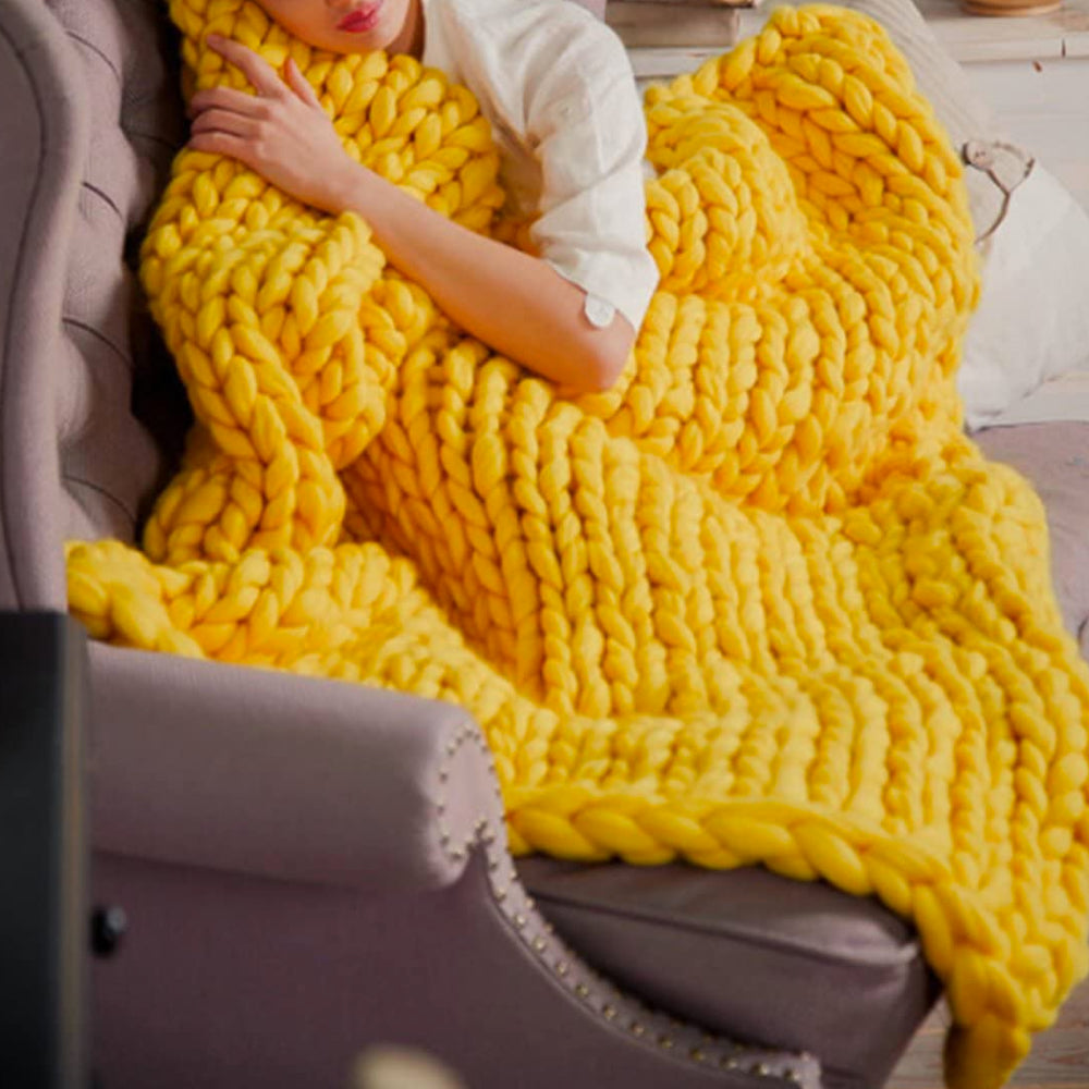 Chunky Knit Blanket 150×200cm – Soft Synthetic Fiber, Cozy & Decorative