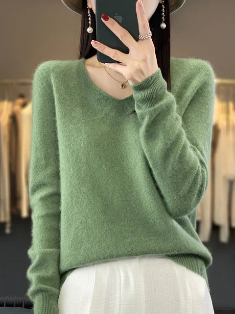 **ELENA™ Weicher Strickpullover für Damen – Bequemer, Eleganter Pullover aus Hochwertigem Material** 

This enhanced title includes keywords that potential customers might search for, such as "Damen" (women), "bequemer" (comfortable), "eleganter" (elegant