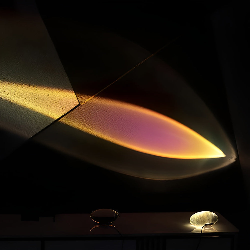 Optimized Product Title: "Ovale Tischlampe mit Warmem Stimmungslicht – Elegante Beleuchtung für Wohnzimmer & Schlafzimmer" 

This title includes relevant keywords while also providing additional context about the lamp's use and style, making it more appea