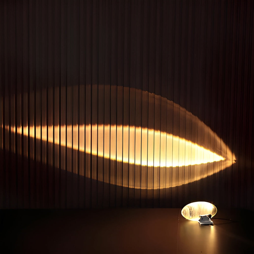 Optimized Product Title: "Ovale Tischlampe mit Warmem Stimmungslicht – Elegante Beleuchtung für Wohnzimmer & Schlafzimmer" 

This title includes relevant keywords while also providing additional context about the lamp's use and style, making it more appea