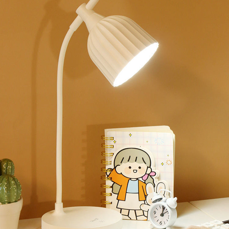 Optimized Product Title: "Verstellbare LED-Schreibtischlampe mit Touch-Dimmer - Energiesparende, Moderne Tischlampe für Home Office und Studium" 

This title includes relevant keywords and highlights features that may attract potential buyers.
