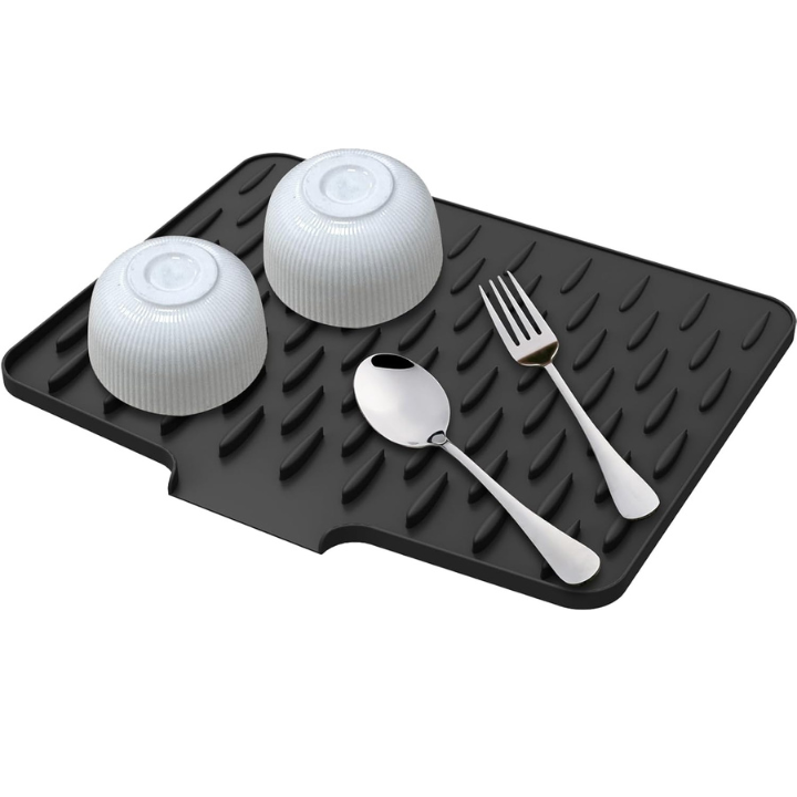 Silicone Dish Draining Mat – Built-In Drain Spout, Non-Slip & Dishwasher-Safe