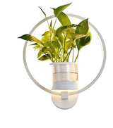 Enhanced Product Title: "Botanische Wandleuchte – Stilvolle Pflanzen-Inspirierte Wandlampe für Wohnräume, Schlafzimmer und Flure" 

This title includes relevant keywords and provides more context about the product, which can help improve visibility and ap