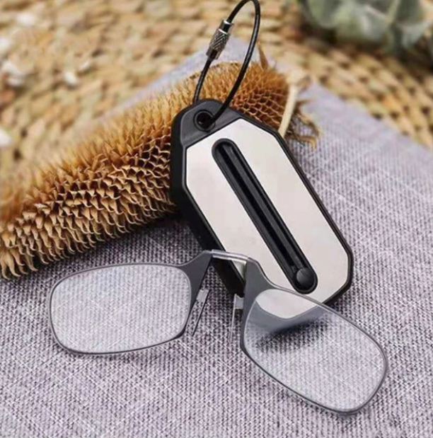 Folding Reading Glasses – Keychain Case, Nitinol Arms, +1.0 to +3.0, Unisex