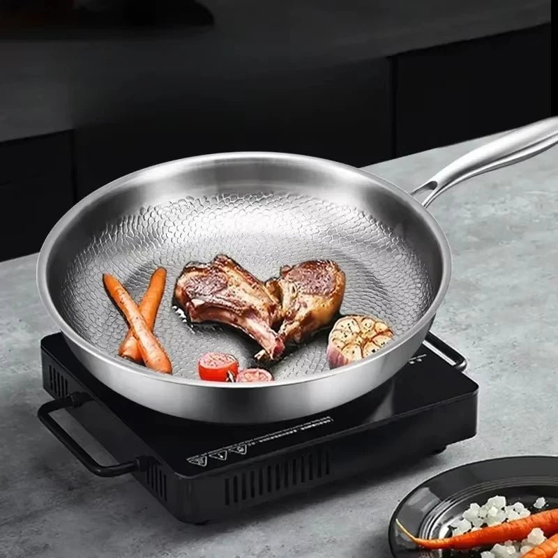 Optimized Product Title: "Gehämmerte Antihaft-Bratpfanne mit Titanbeschichtung – Ideal für Induktionsherde, Kratzfest & Langlebig" 

This title includes relevant keywords while emphasizing key features that may attract potential buyers.