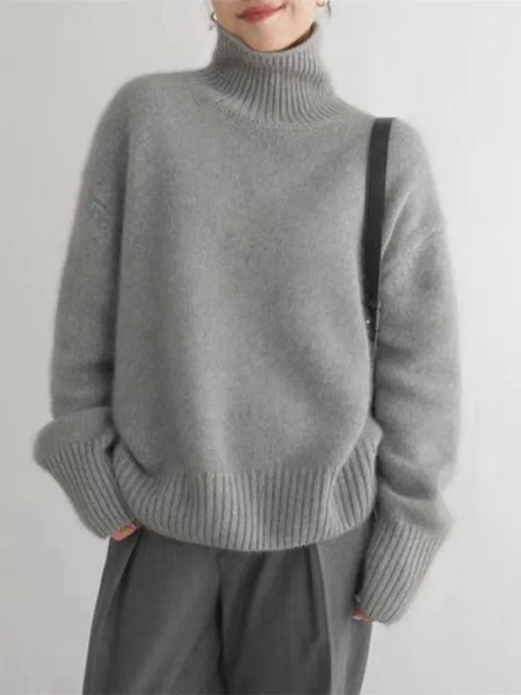 Seraphina – Soft Cashmere Women's Turtleneck Sweater