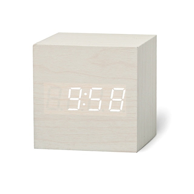 Optimized Product Title: "Digitaler LED-Wecker mit Temperaturanzeige und Alarmfunktion – Modernes Design für Schlafzimmer und Büro" 

This title includes relevant keywords while providing additional details to attract potential buyers.