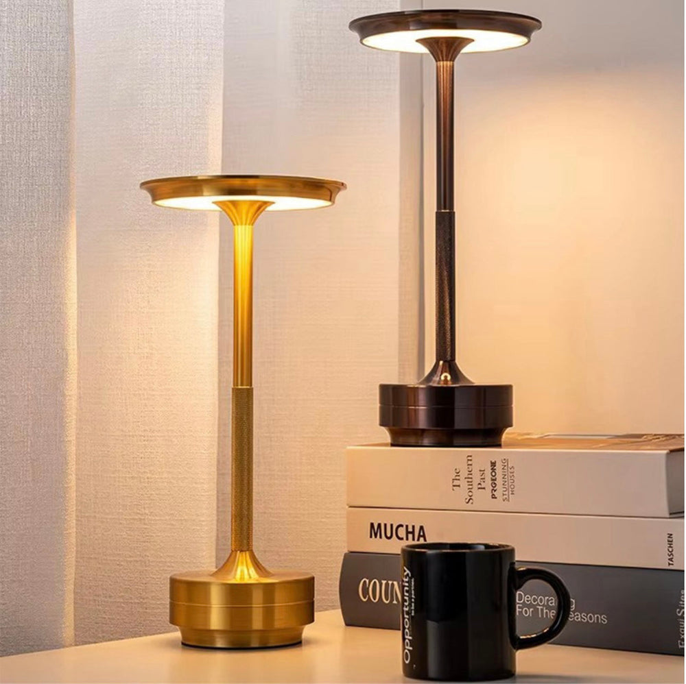 Optimized Product Title:  
Kabellose LED-Tischlampe mit Touch-Dimmer – Aluminium, IP44, Tragbare Nachtlampe für Innen und Außen, Energiesparend, Modernes Design  

This title includes relevant keywords while maintaining clarity and appeal for potential cu