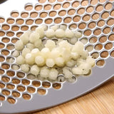 Optimized Product Title: "Edelstahl Knoblauchpresse - Hochwertige Knoblauchpresse aus rostfreiem Edelstahl für müheloses Zerkleinern von Knoblauch" 

This title includes relevant keywords while providing additional details that may attract potential buyer
