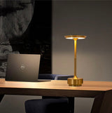 Optimized Product Title:  
Kabellose LED-Tischlampe mit Touch-Dimmer – Aluminium, IP44, Tragbare Nachtlampe für Innen und Außen, Energiesparend, Modernes Design  

This title includes relevant keywords while maintaining clarity and appeal for potential cu