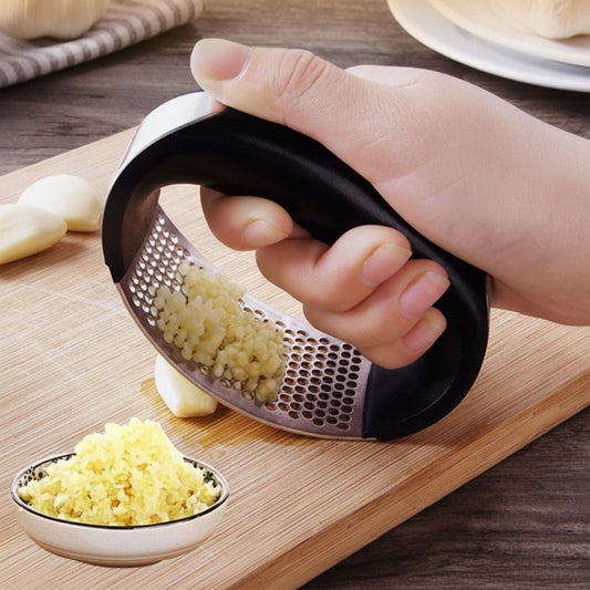 Garlic Press – Stainless Steel Construction, Ergonomic Handle & One-Handed Use