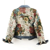 Cropped Women's Blazer with Print - Joelina