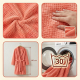 Enhanced Product Title: "Langer Flausch-Bademantel – Ultraweicher, warmer, bodenlanger Bademantel für ultimativen Komfort" 

This title includes keywords that potential customers might search for while maintaining clarity and appeal.