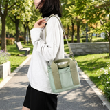 Optimized Product Title: "Japanisch Inspirierte Canvas-Tragetasche – Leicht, Langlebig & Mit Praktischen Innenfächern für Alltag & Reisen" 

This title includes relevant keywords while maintaining clarity and appeal for potential buyers.