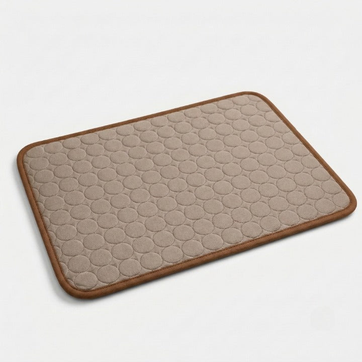 Pet Cooling Mat – Breathable Mesh, XS to 2XL Sizes, for Dogs & Cats