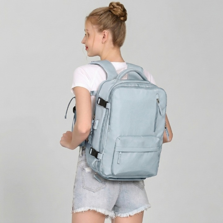 35 L Travel Backpack – USB Charging Port, Shoe Compartment & Carry-On Size