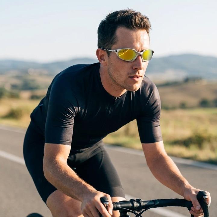 Men's Sports Sunglasses – Polarized, UV400 Protection & Lightweight 70g Frame