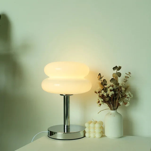 Optimized Product Title: "Moderne Glas Tischlampe mit Dimmfunktion – Elegante Beleuchtung für Wohnzimmer und Schlafzimmer" 

This title includes relevant keywords, highlights features, and specifies the intended use, making it more appealing for Google Sh