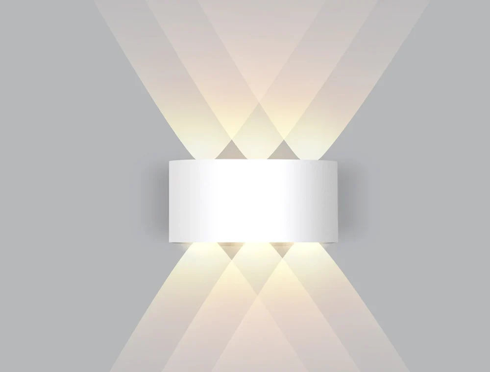 Optimized Product Title: "Innen-LED-Wandleuchte mit Auf-Ab-Licht – Warmweiß, Energiesparend, Modernes Design für Wohnräume" 

This title includes relevant keywords while highlighting key features and benefits to improve visibility and appeal on Google Sho