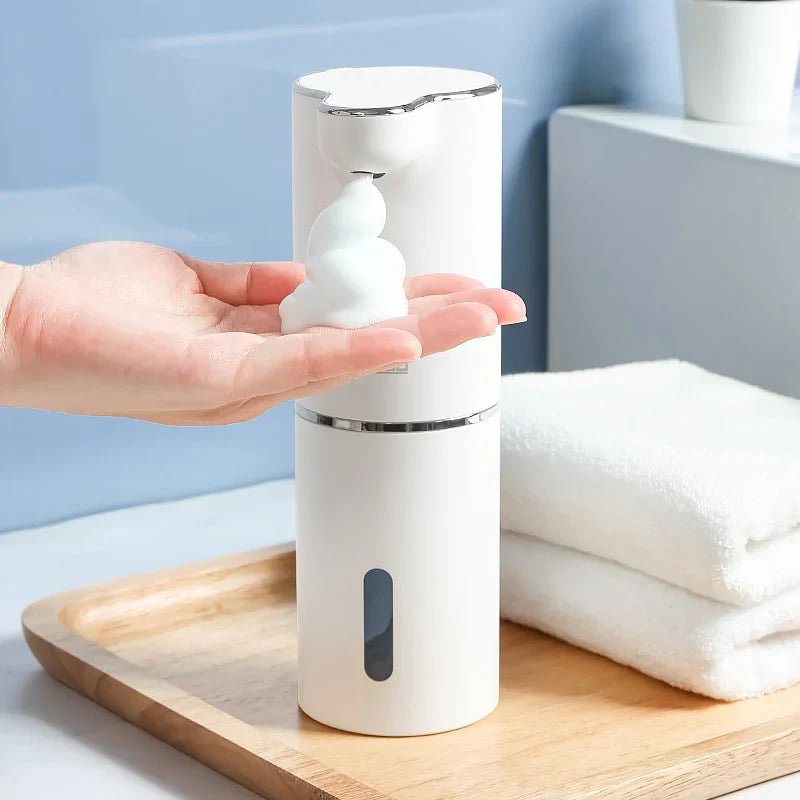 Optimized Product Title: **Automatischer Berührungsloser Schaumseifenspender – Wiederaufladbar, 300 ml, Hygienisch & Praktisch für Zuhause und Büro** 

This enhanced title includes relevant keywords and phrases that can improve visibility and appeal to po
