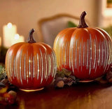 Optimized Product Title: "Halloween Kürbislampe mit Funkelndem LED-Licht & Timer – Perfekte Dekoration für Gruselige Feiern" 

This title includes relevant keywords while highlighting the product's features and its intended use, making it more appealing f