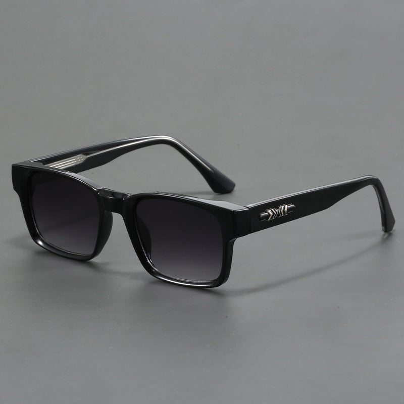 Unisex Retro Polarized Sunglasses – UV400 Protection, HD Lenses & Glare Reduction
