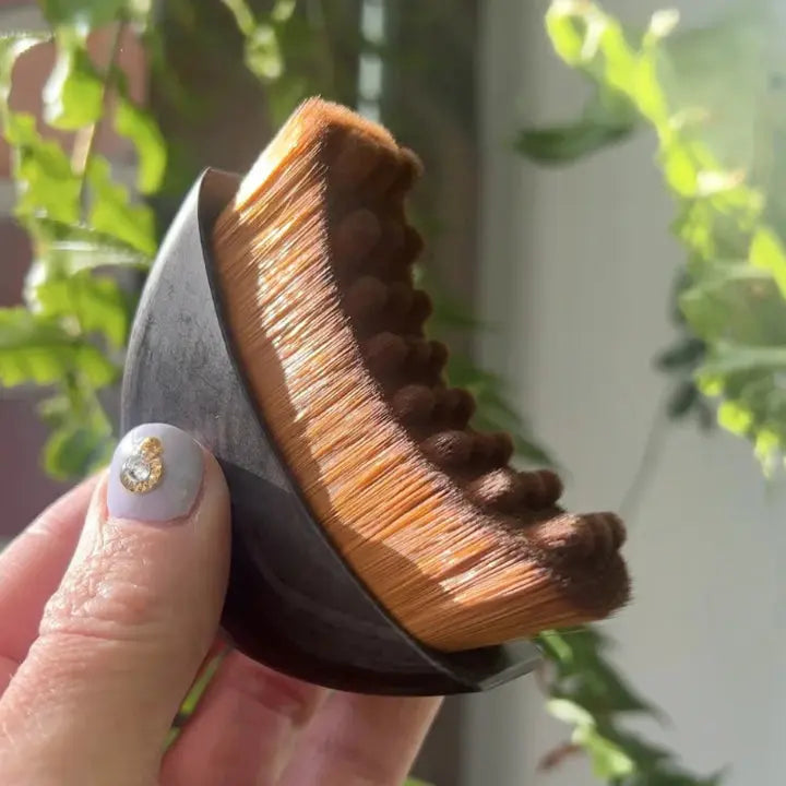 Natural Bristle Facial Brush – Wooden Handle, Gentle Exfoliation & Lymph Boost