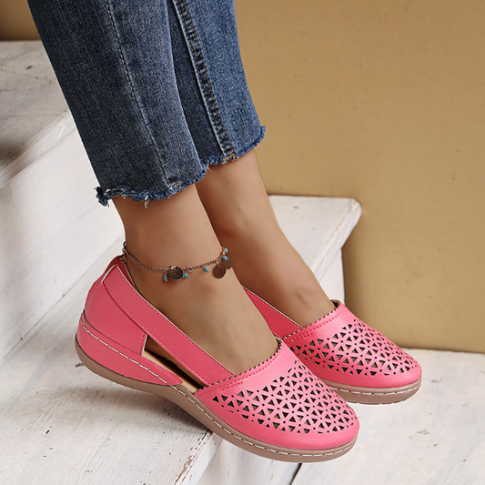 Lena – Orthopedic Cutout Slippers
