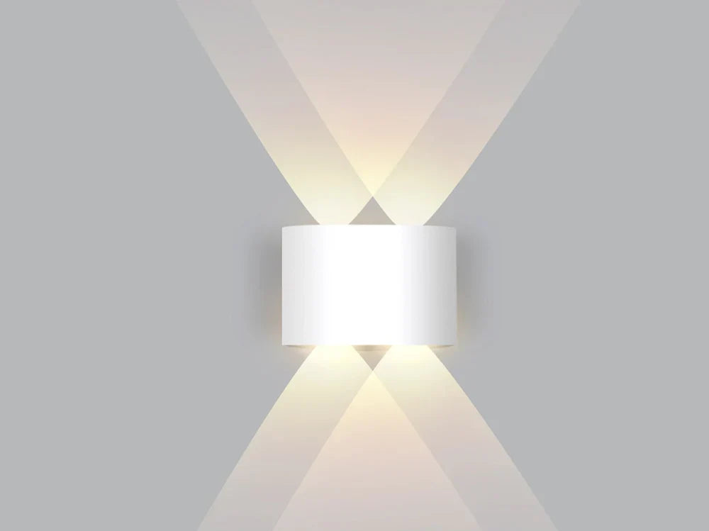 Optimized Product Title: "Innen-LED-Wandleuchte mit Auf-Ab-Licht – Warmweiß, Energiesparend, Modernes Design für Wohnräume" 

This title includes relevant keywords while highlighting key features and benefits to improve visibility and appeal on Google Sho