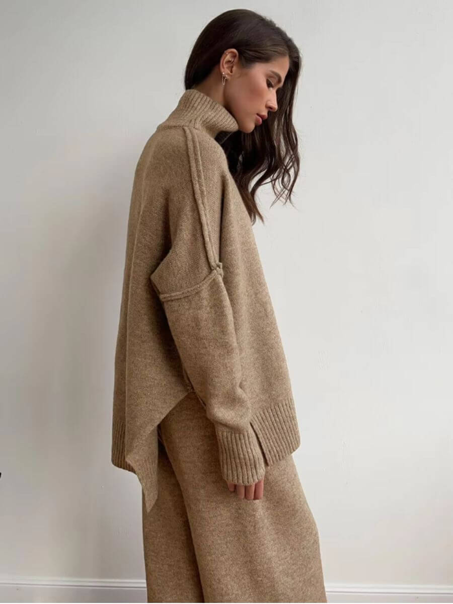 Enhanced Product Title: "Liora Strickset mit Rollkragen - Hochwertiges Strick-Set für Damen, Bequem und Stilvoll für jede Jahreszeit" 

This title includes relevant keywords and provides additional details that can attract more potential buyers.