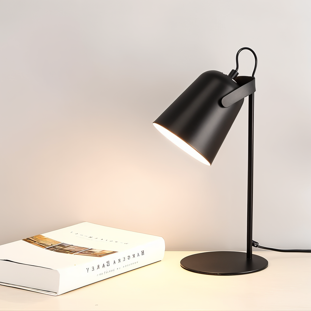 Enhanced Product Title: "Bunte Macaron Tischlampe – Stilvolle LED Nachttischlampe für Kinderzimmer & Wohnzimmer" 

This title includes keywords that potential buyers might search for, such as "bunte," "LED," "Nachttischlampe," and specifies the intended u