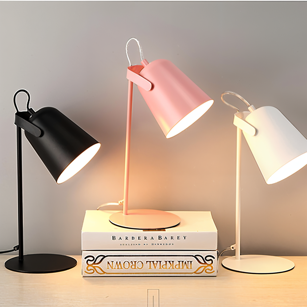 Enhanced Product Title: "Bunte Macaron Tischlampe – Stilvolle LED Nachttischlampe für Kinderzimmer & Wohnzimmer" 

This title includes keywords that potential buyers might search for, such as "bunte," "LED," "Nachttischlampe," and specifies the intended u
